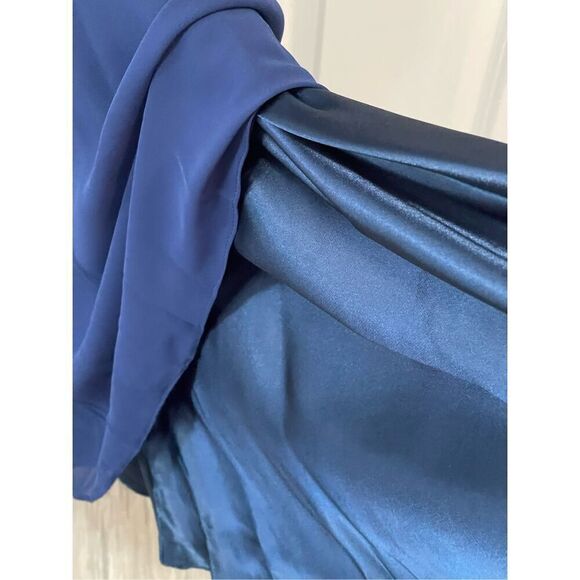 Faviana Glamour navy beaded gown Labeled Size 12 but altered - Picture 10 of 12